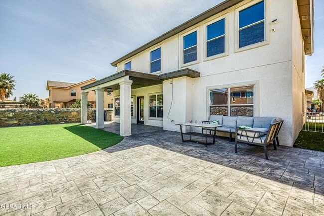 Building Photo - 10904 Duster Dr
