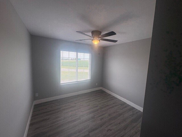 Bedroom 2/3 - 237 W Lester St