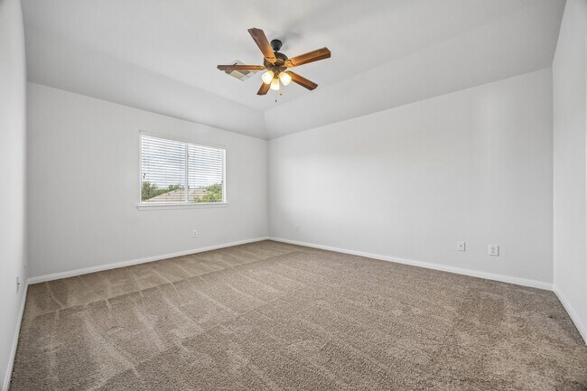 Building Photo - 25211 Hazel Ranch Dr