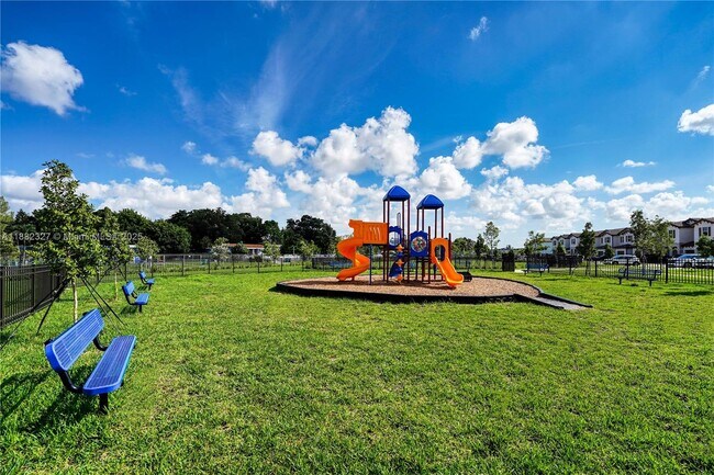 Building Photo - 12832 NW 22nd Pl