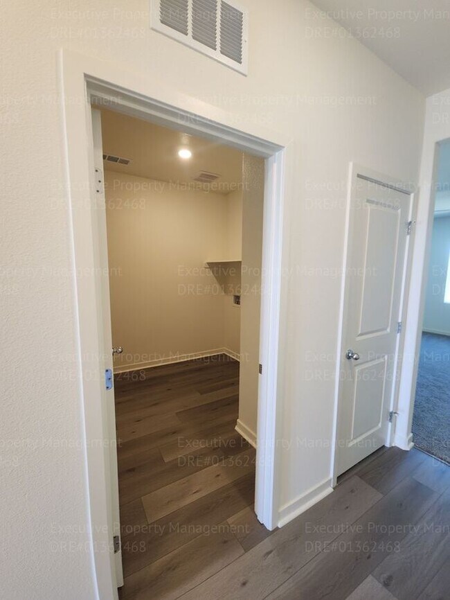 Building Photo - Newly constructed 3 bedroom/ 2 bathroom ho...