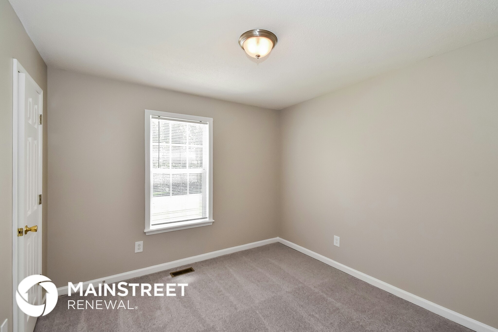 Building Photo - 522 Willow Creek Dr
