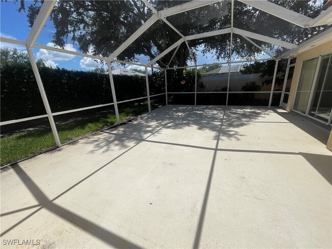 Building Photo - 4824 Lasqueti Way
