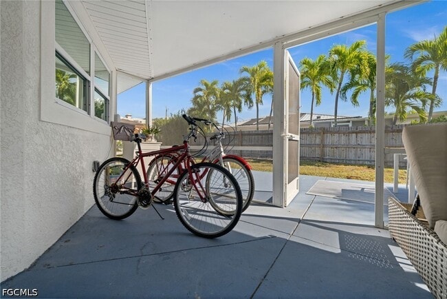 Building Photo - 190 Tarpon Rd