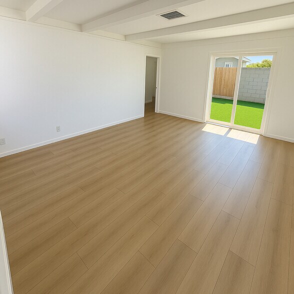 Building Photo - 5032 Farago Ave