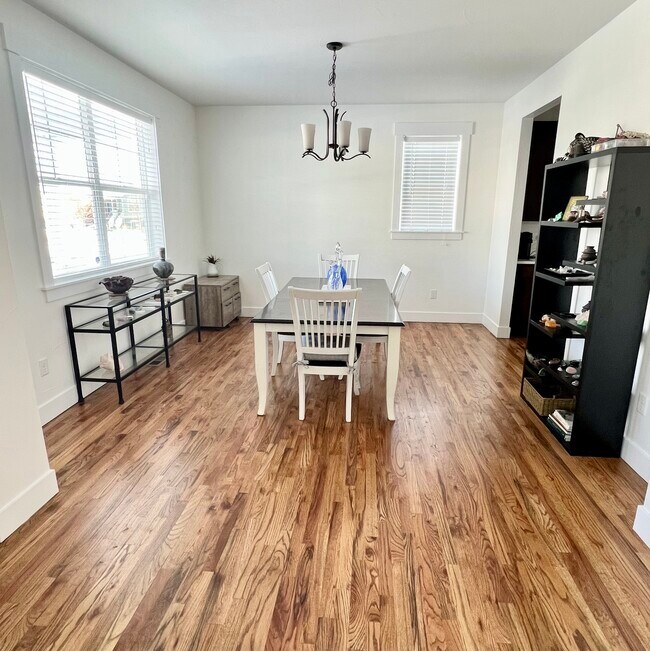 Dining Room near front door - 2822 Cascade Creek Dr