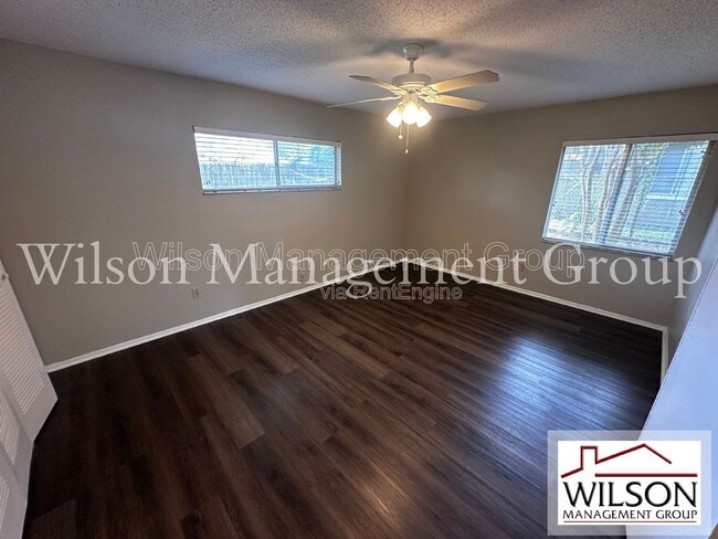 Building Photo - 321 Redwing Way