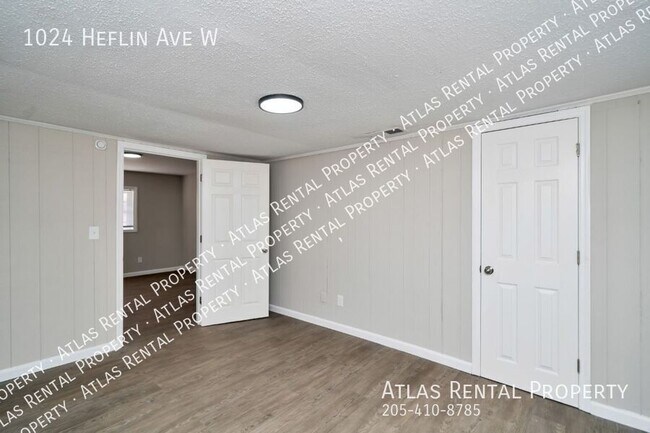 Building Photo - 1024 Heflin Ave W