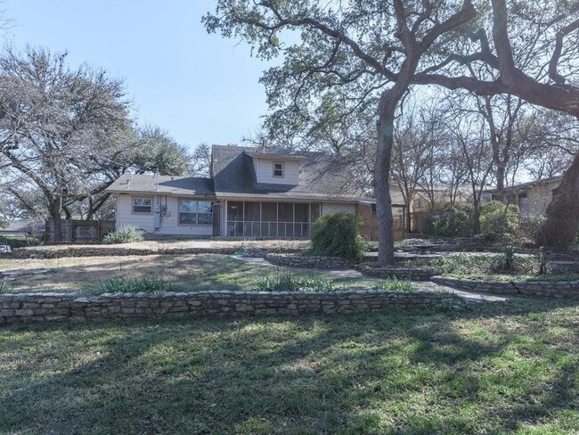 Building Photo - 5102 Plumas Ln