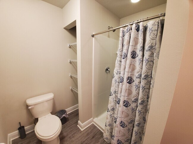 Building Photo - 5764 Callaway Cir