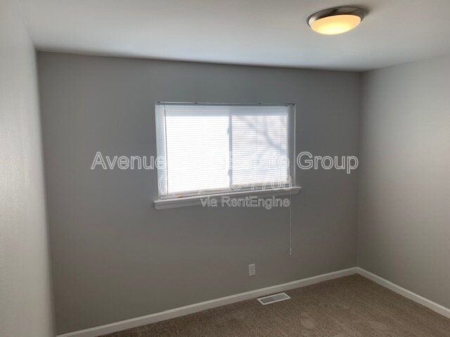 Building Photo - 45 Radford Dr