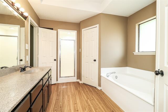 Building Photo - 5553 McClelland St