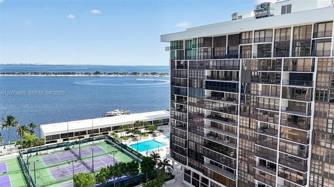 Building Photo - 1915 Brickell Ave