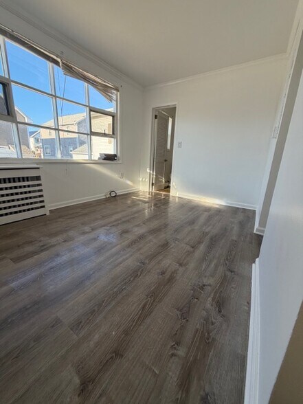 Building Photo - 410 Highland St