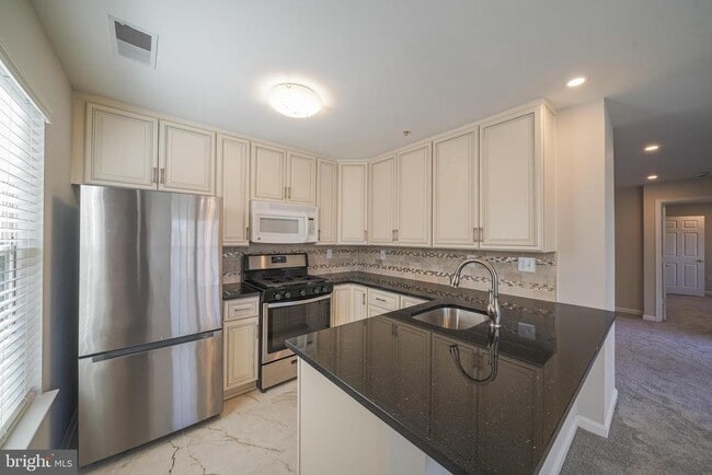 Building Photo - 109 Timberbrook Ln