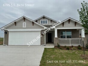 Building Photo - 6705 SE 84th St
