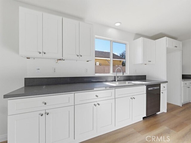 Building Photo - 2775 S Buena Vista Ave