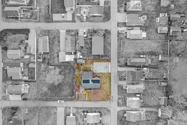 Building Photo - 2 Whitney Ave