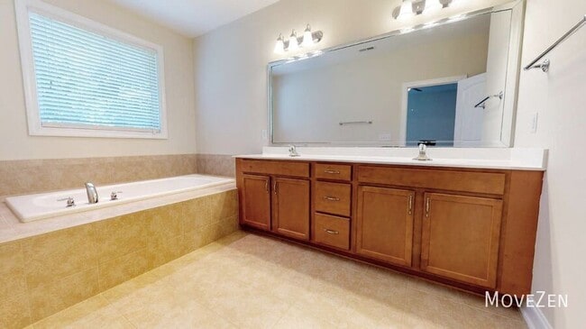 Building Photo - 371 Roberts Ridge Dr