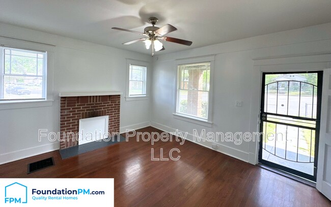 Building Photo - 1492 Faxon Ave