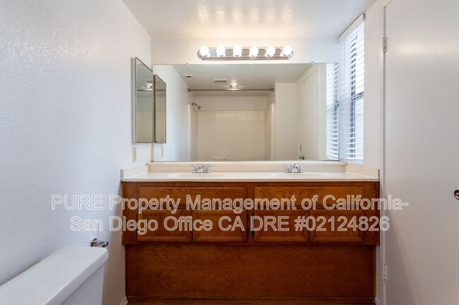 Building Photo - 649 Mustang Glen