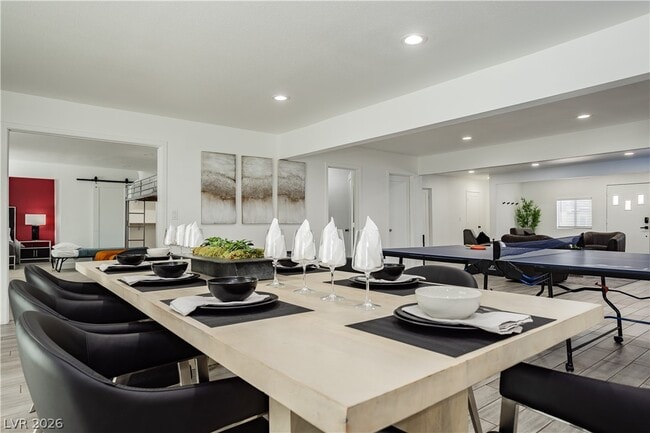 Building Photo - 1913 Birch St