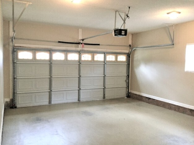 Building Photo - 121 Cameron Way Cir