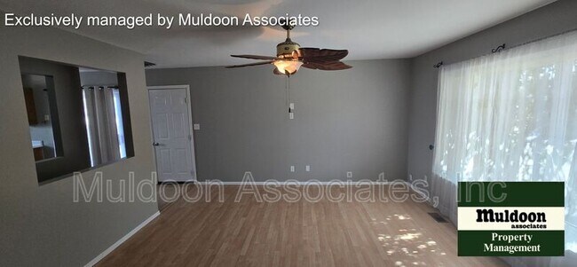 Building Photo - 220 S Caddoa Dr