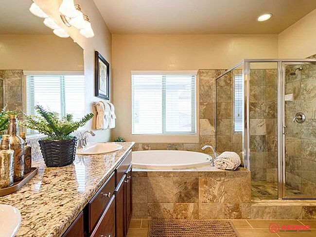 Building Photo - Remarkable 5 Bedroom Home!
