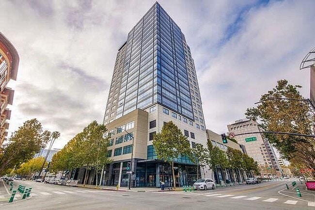 Building Photo - 88 E San Fernando St