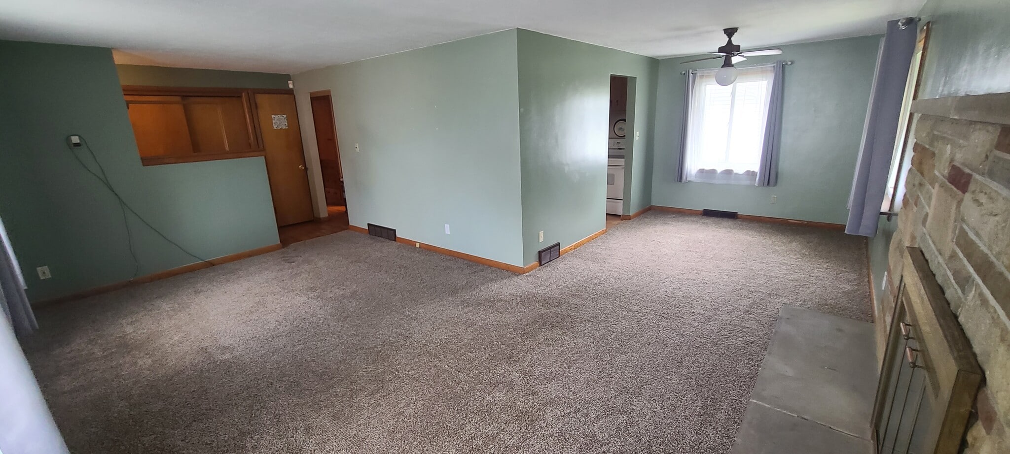Building Photo - 297 Maylawn Ave