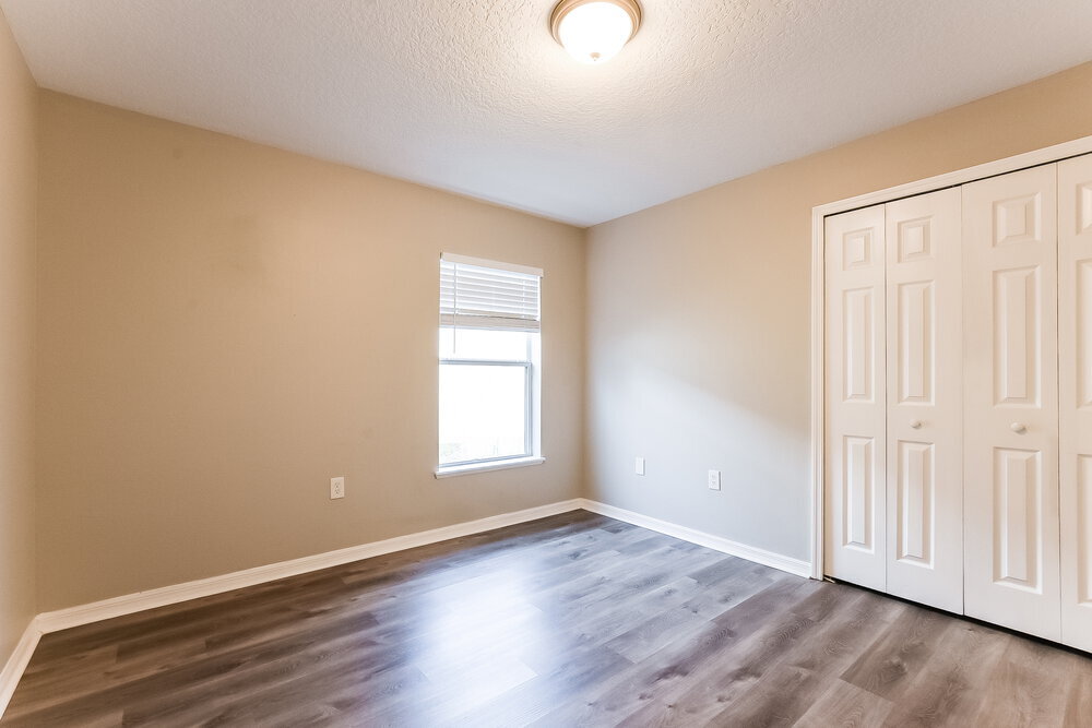 Building Photo - 2114 Nicollett Way