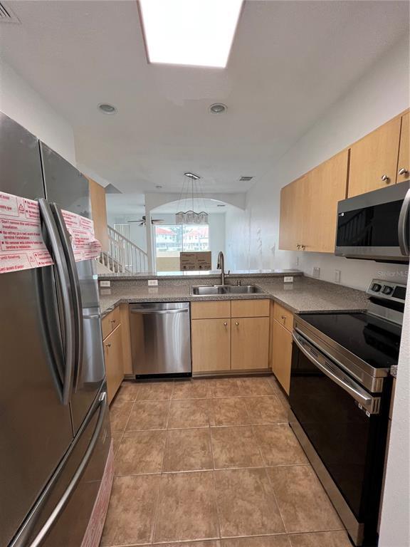 Building Photo - 1205 S Beach Cir