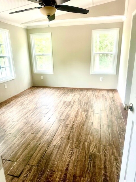 Building Photo - 855 Park Rd