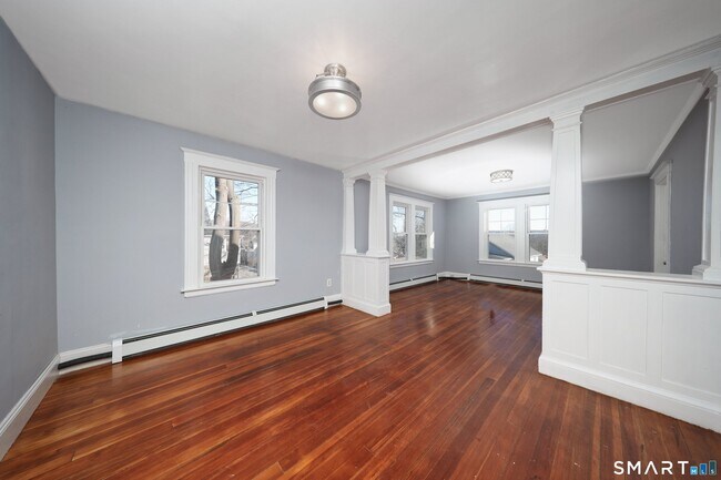 Building Photo - 78 Maplewood Ave