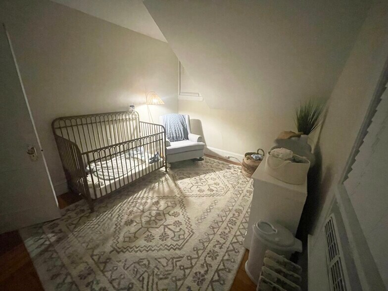 Building Photo - 21 McLean St