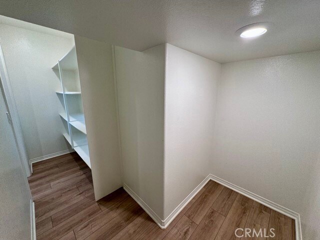 Building Photo - 1760 Chute Dr