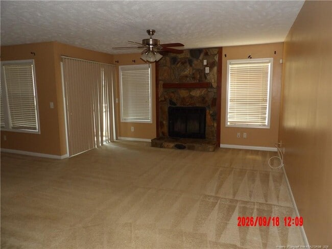 Building Photo - 1022 Wood Creek Dr