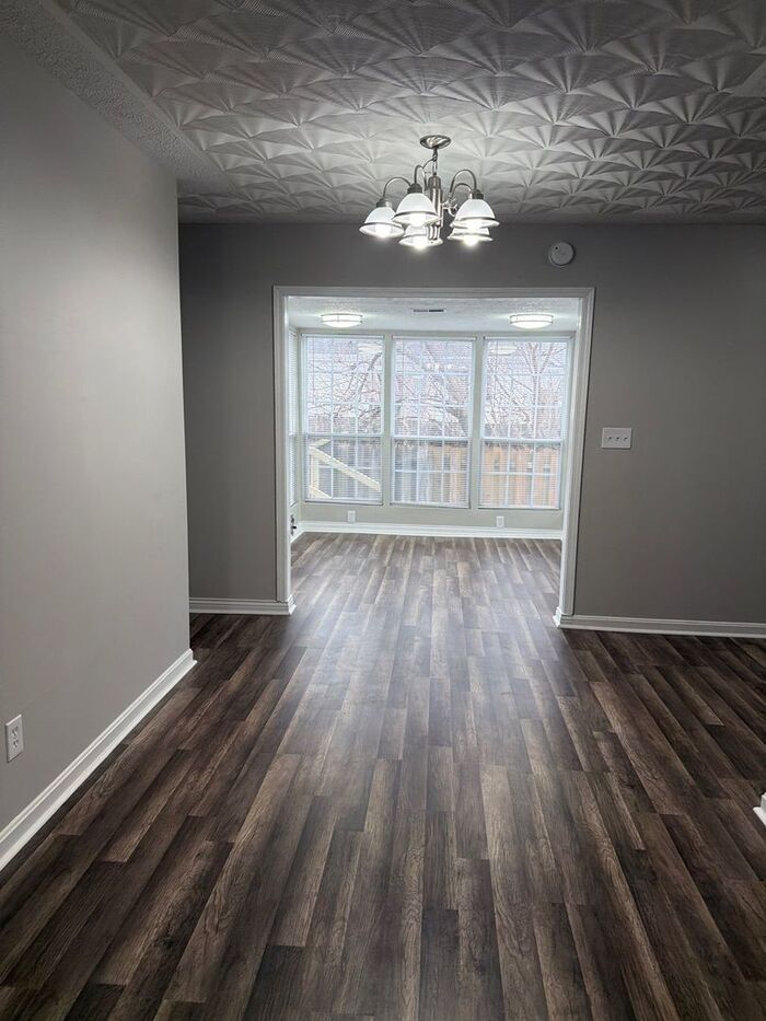 Building Photo - 10521 Going Ct