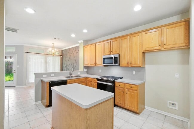 Building Photo - 10222 Thornmont Ln