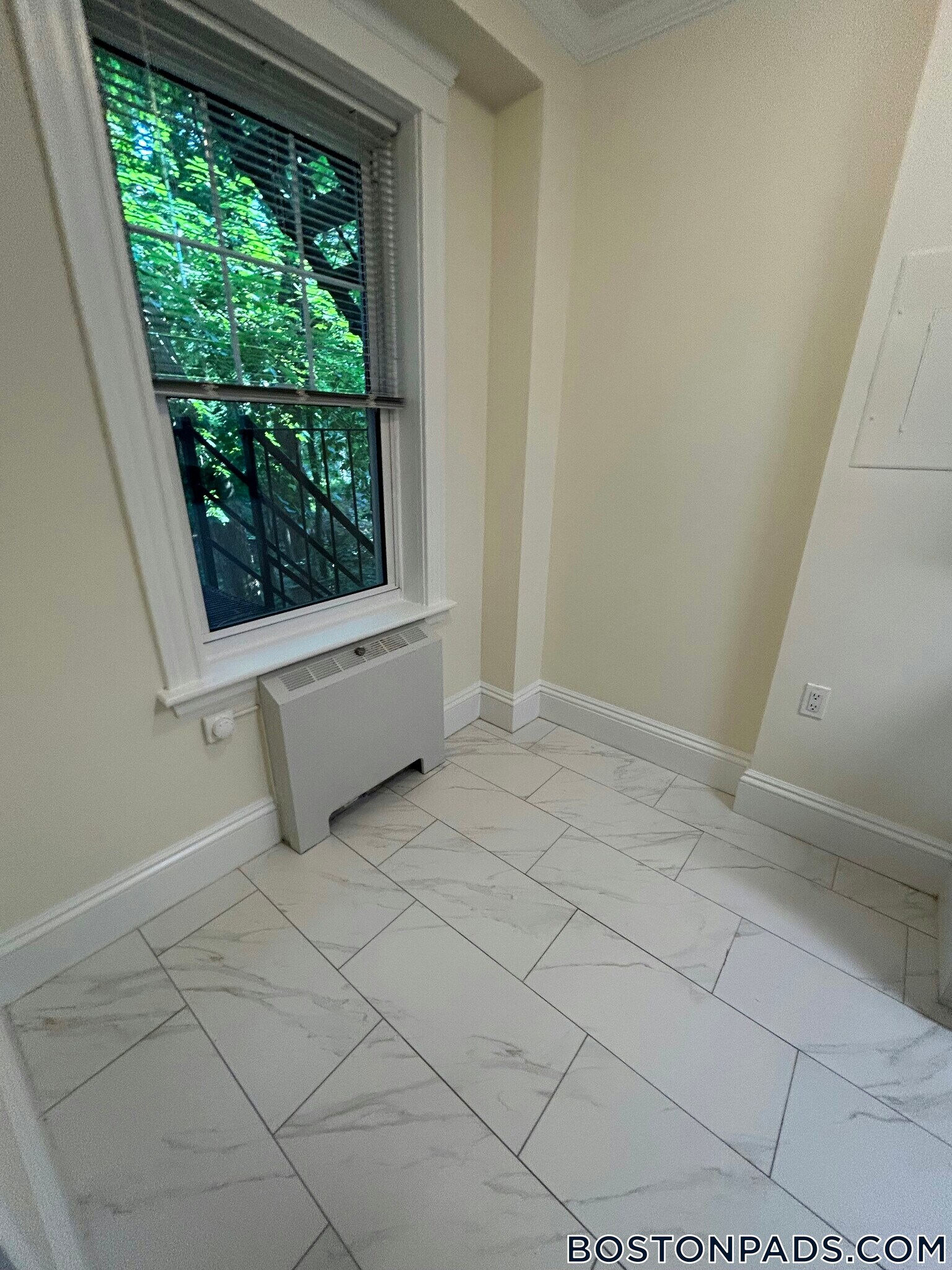 Building Photo - 22 Chauncy St