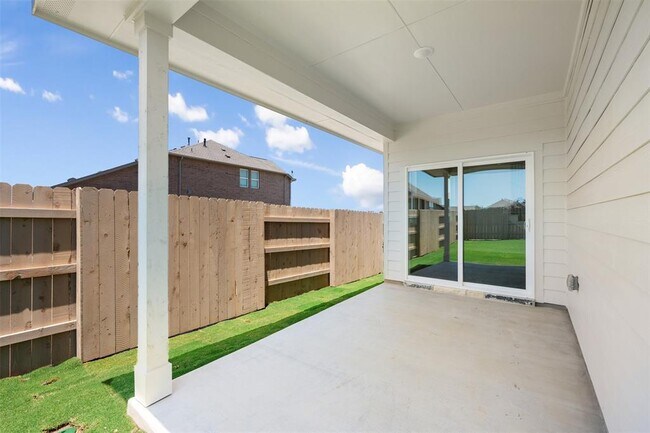 Building Photo - 113 Coleto Tr