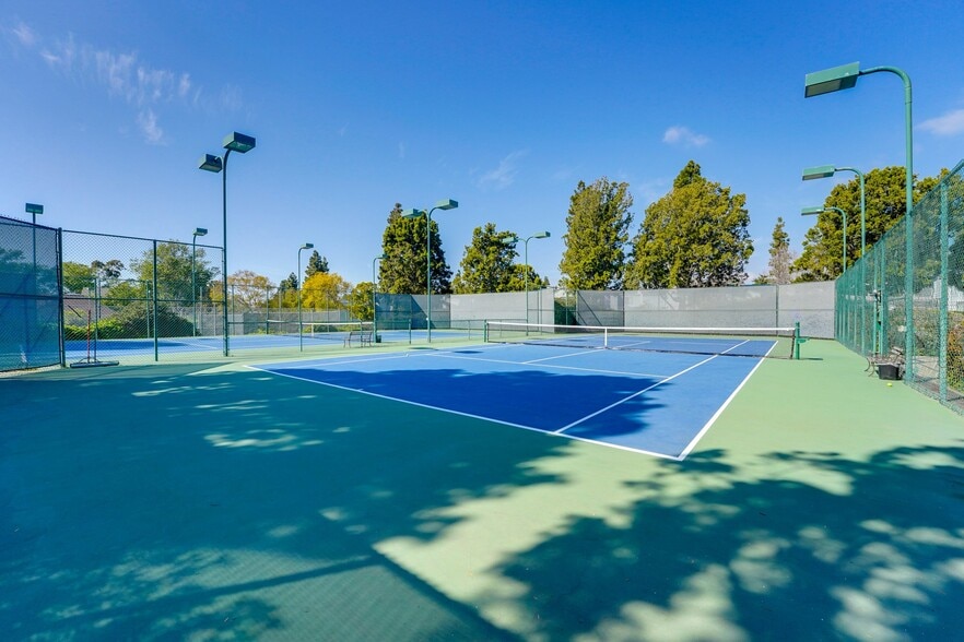 Building Photo - 8490 Via Sonoma