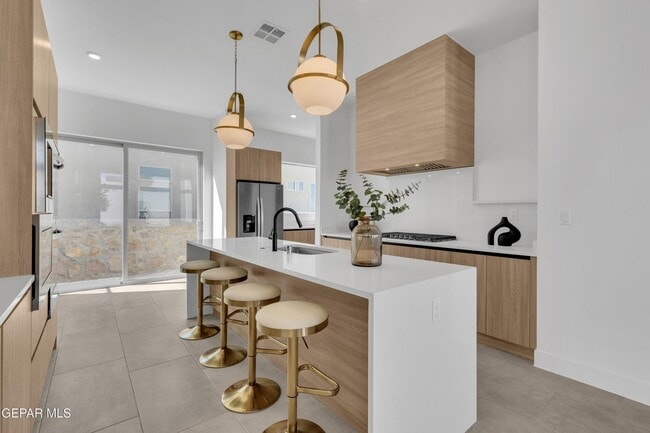 Building Photo - 12741 Persistence Ave