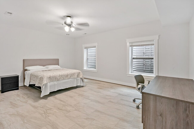 Building Photo - 2901 Random Rd