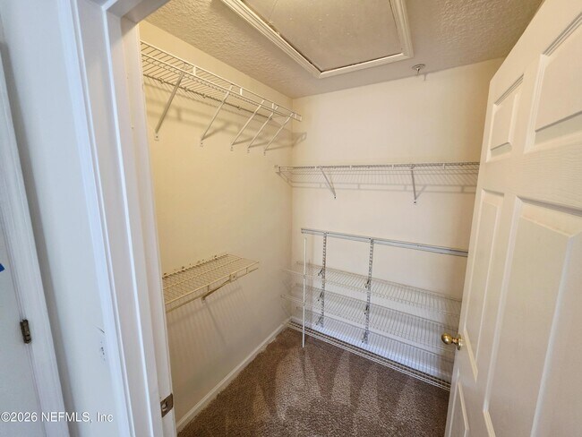 Building Photo - 9505 Armelle Way