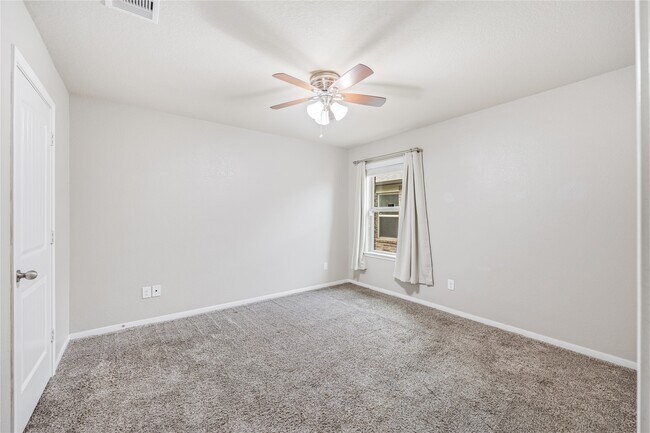 Building Photo - 3023 McDonough Way