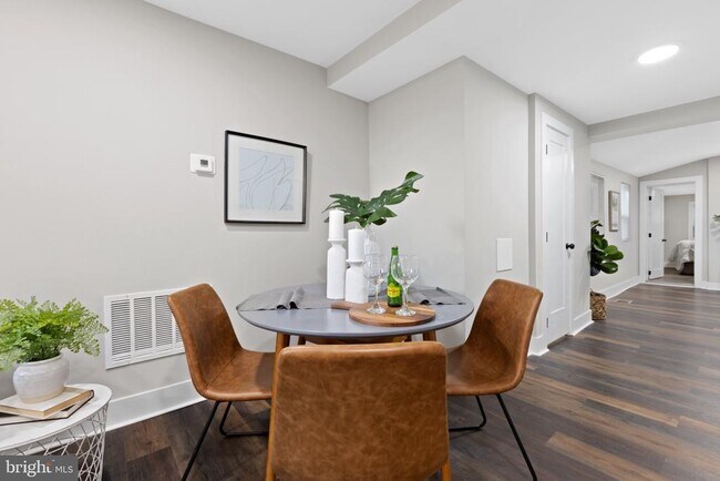 Building Photo - 1510 Ramsay St