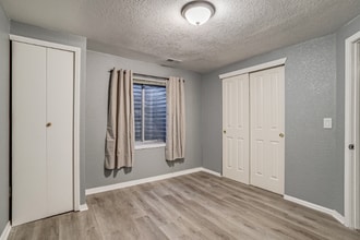 Building Photo - 13031 Dexter St