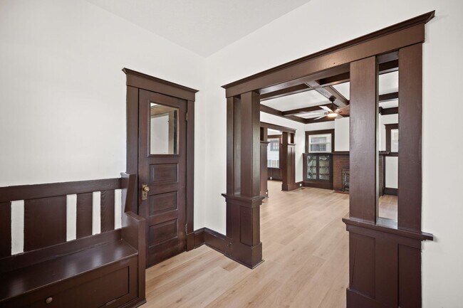 Building Photo - 2624 W 8th Ave